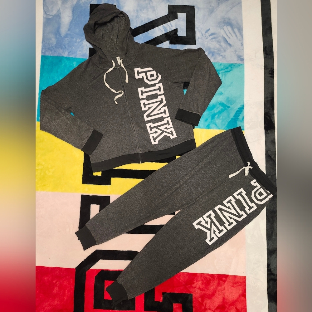 #373 VS Pink 2pc Black/Grey/White Set 🩶